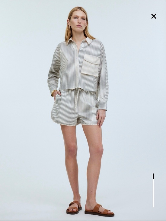 Madewell Pants - NWT Madewell Crinkle Cotton Dolphin Hem Shorts